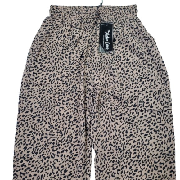 The Asher Lane Fiercely Loyal Leopard Drawstring Joggers. New!!! Size SM - Picture 2 of 9